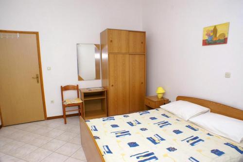 Apartments by the sea Mandre, Pag - 523