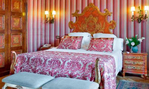 2 twin beds