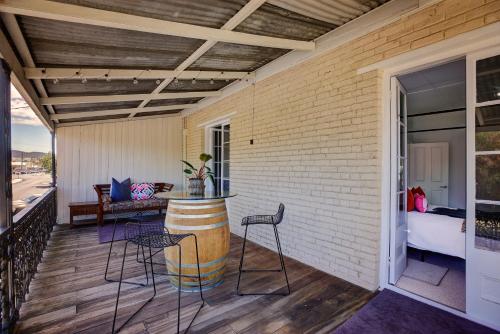 70 On Mortimer, Mudgee (photo 6)