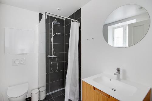 Apartment image 8