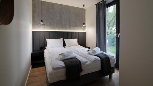 One-Bedroom Apartment image 3
