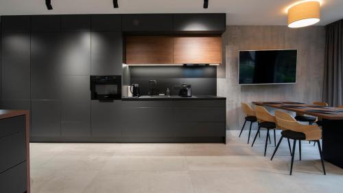 One-Bedroom Apartment image 5