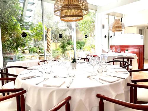 Hotel Calasanz Restaurant