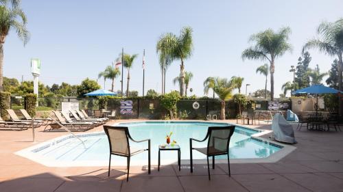 Holiday Inn Santa Ana-Orange County Airport, an IHG Hotel