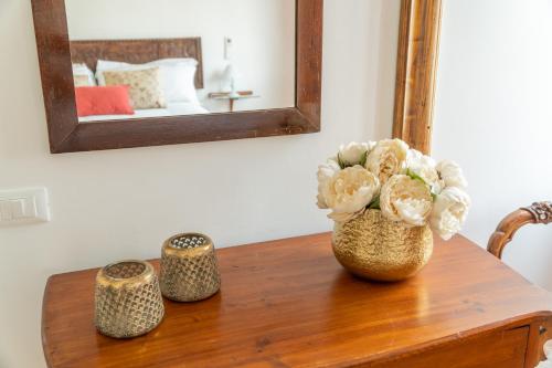 Venetian Palace Green Apartment R&R - main image