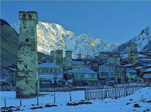 Tuvākā izklaides vieta, Guesthouse ZAMO in Ushguli