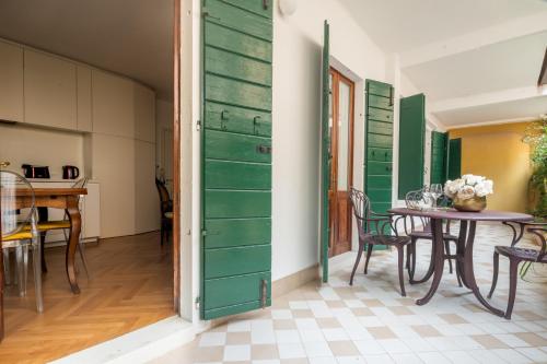 Venetian Palace Green Apartment R&R - image 6