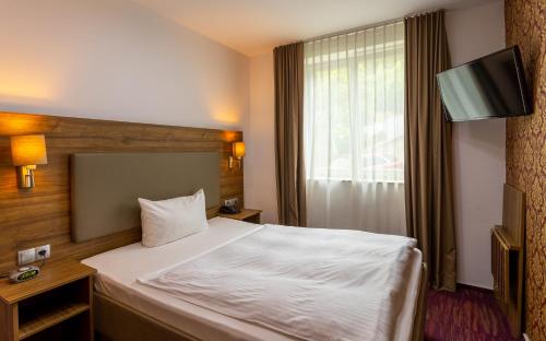 1 double bed