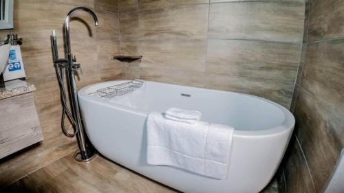 Facilities, Starlight Inn in Kasane