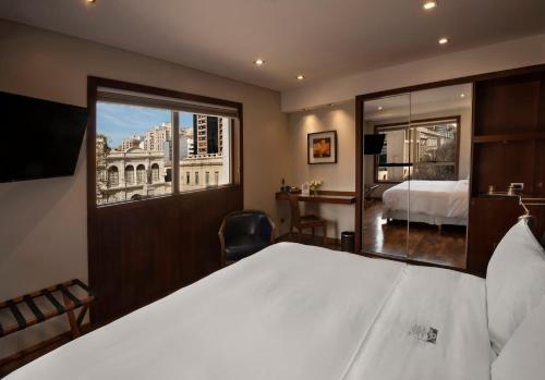 320465374 Windsor Hotel