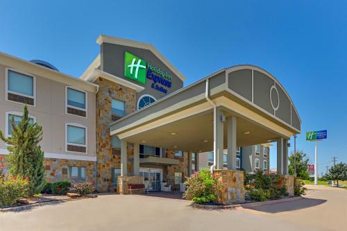 Holiday Inn Express Hotel and Suites Weatherford, an IHG Hotel