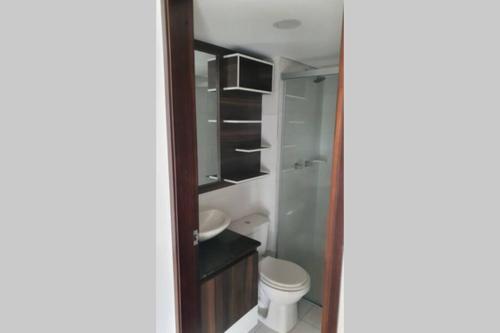 Apartamento luminoso y tematico.