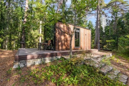 . Stay ÖÖD Rannamõisa - with sauna