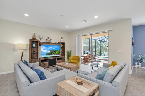 Private Pool Villa, FREE Water Park, Near Disney thumb 3