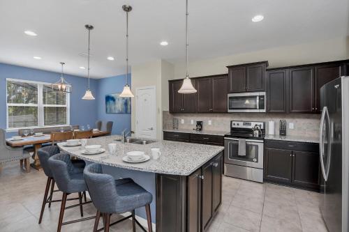 Private Pool Villa, FREE Water Park, Near Disney thumb 4