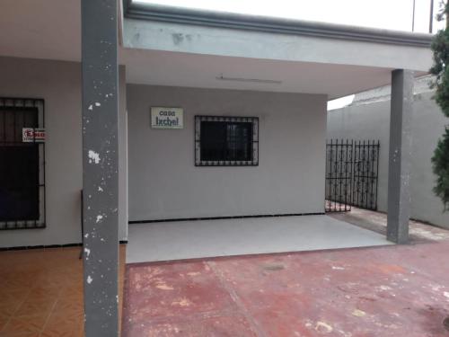 Casa Ixchel - 450m to Downtown, WiFi, Hot Water, AC