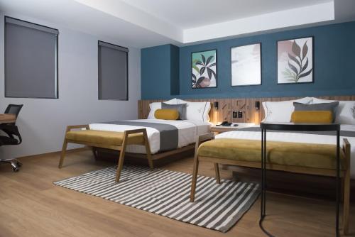 Deluxe Double Room image 10