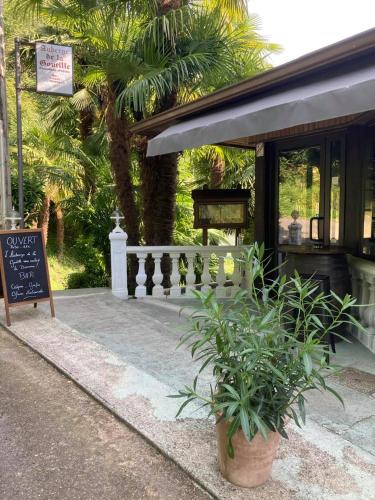 AUBERGE DE LA GOUTILLE chambre d'hôte Castelbajac