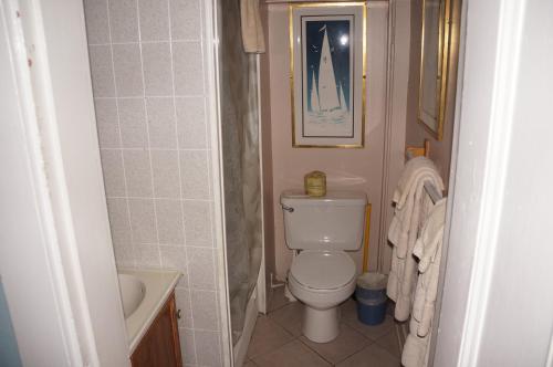 463 Beacon Street Guest House Image 12