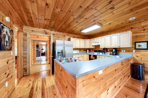 River Holiday in Ellijay, USA