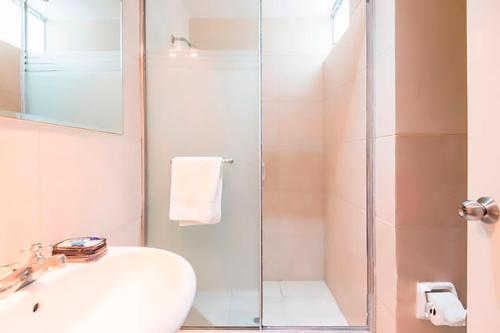 PARDO MIRAFLORES APARTMENT WITH POOL & GYM