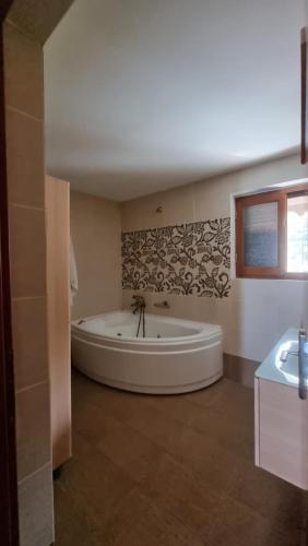 爱琴海海浪-灯塔酒店 爱琴海海浪-灯塔酒店