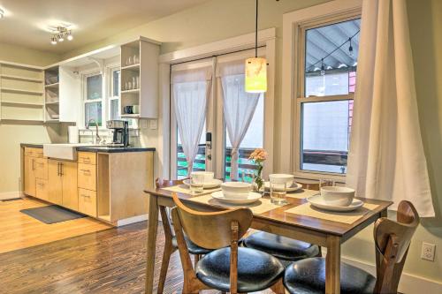 Modern Weaverville Home with Outdoor Fire Pit! in Weaverville, USA