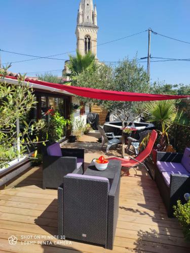 Beautiful HOUSE with TERRACEand JACUZZI gîte à louer Lanton