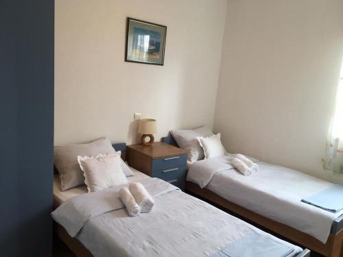 Apartments by the sea Duce, Omis - 5261