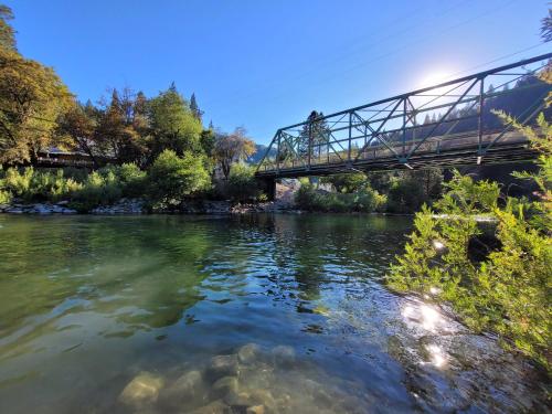 Carriage House Inn - image 12