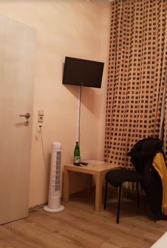 Relax Hotel-Ludwigshafen 5.3km von Mutterstadt entfernt