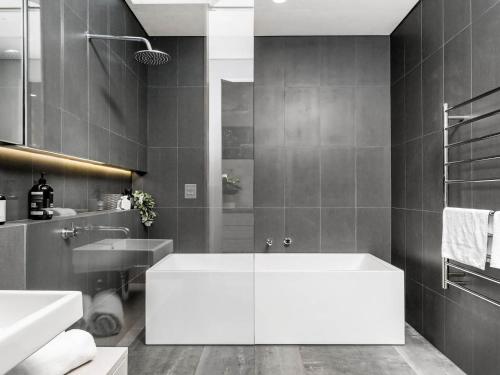 Tallowood - luxury beach house with pool & studio - image 2