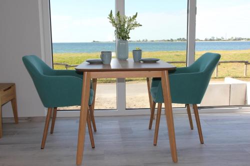 Meerblick Fehmarnsund 1 - direkt am Strand