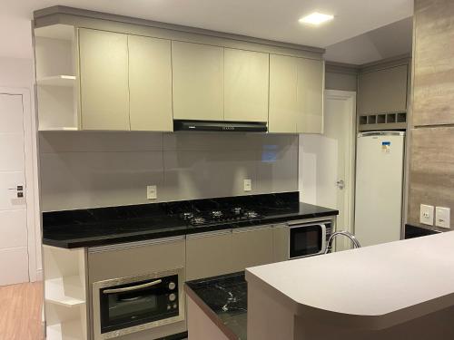 DUPLEX NOVO, com 02 Suites, para 06 pessoas, e 02 vagas de garagem