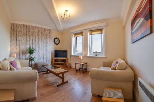 The Whitby Prospect, large apartment, fantastic views & parking 1