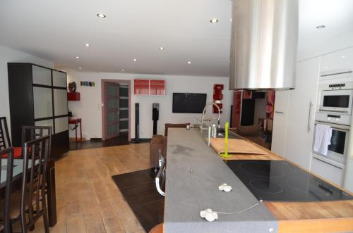 Appartement 6 personnes avec Terrasse et Jacuzzi plein cœur centre-ville quartier du Port de Nice