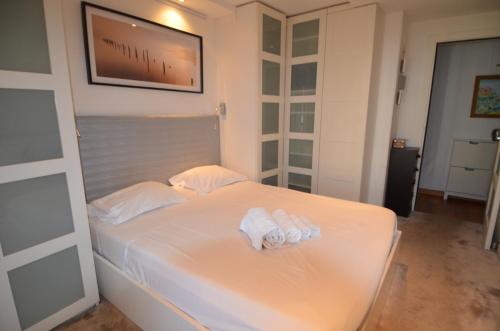 Appartement 6 personnes avec Terrasse et Jacuzzi plein cœur centre-ville quartier du Port de Nice