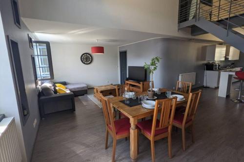 Superbe appartement duplex en hyper centre - Location saisonnière - Le Puy-en-Velay