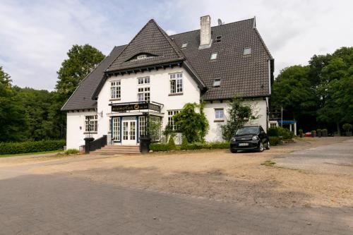 Hotel Waldesruh Am See - image 4