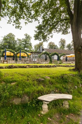 Hotel Waldesruh Am See - image 13