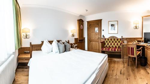 Hotel Hubertushof - main image