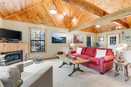 Fresh Ayres Getaway in Banner Elk, USA