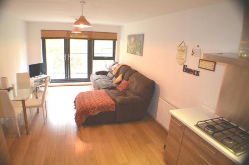 Picture of Brentwood - Large 2 Bedroom Apartment