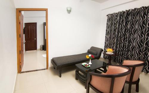 Chandana Inn