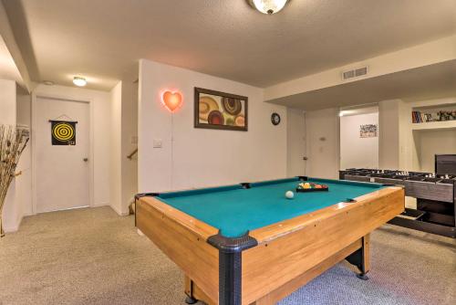 Spacious Hideaway 15 Mi to Downtown Denver! - image 3
