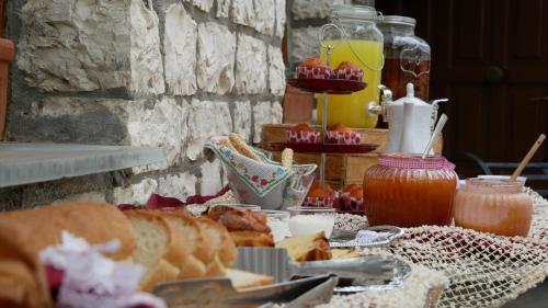 Vikos Hotel