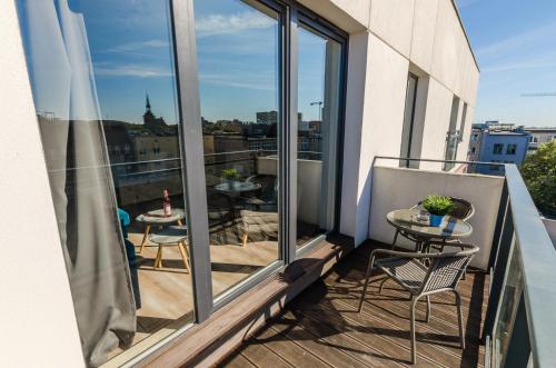 Varanda/terraço, Grobla by Loft Apartments in Long Gardens