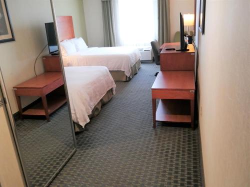 Holiday Inn Express & Suites Toluca Zona Aeropuerto, an IHG Hotel