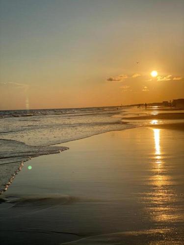 A Sandy Feet Retreat image