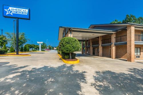 Americas Best Value Inn Stockbridge